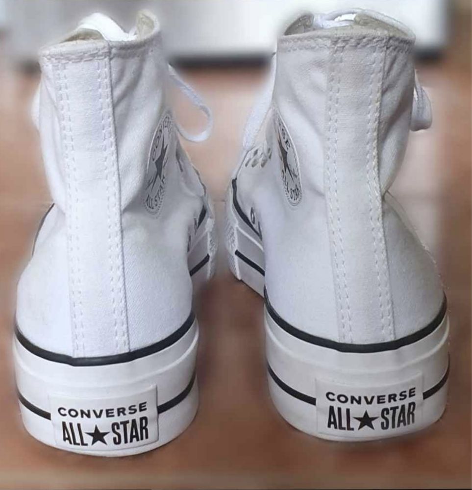 Converse Chuck Taylor All Star Lift