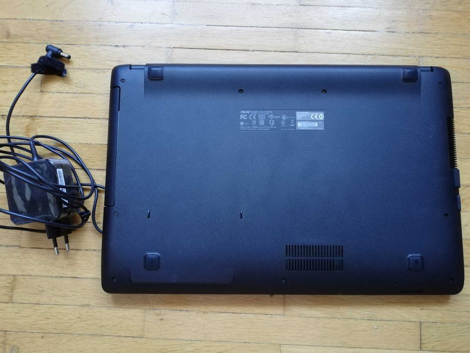 Laptop Asus Intel Cpu 2117u 2 COre 4 GB ram hdd 500gb