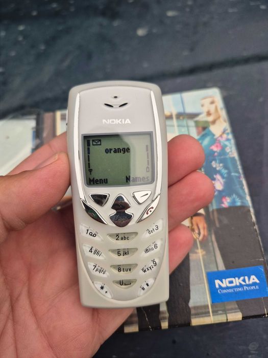 Nokia 8310 Reconditionat  NOU la cutie (fullbox)