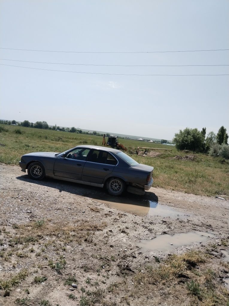 Авто БМВ Е 34 1990