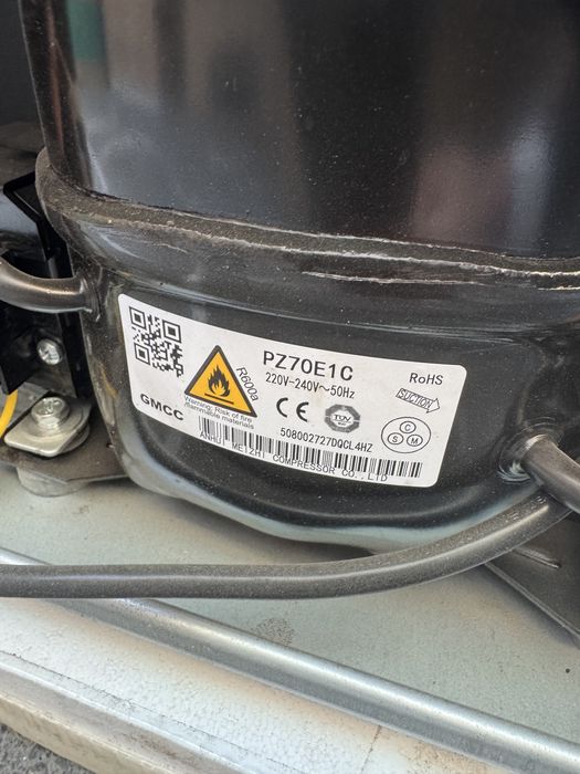 Холодильник Hisense RD39WCR-INOX No Frost