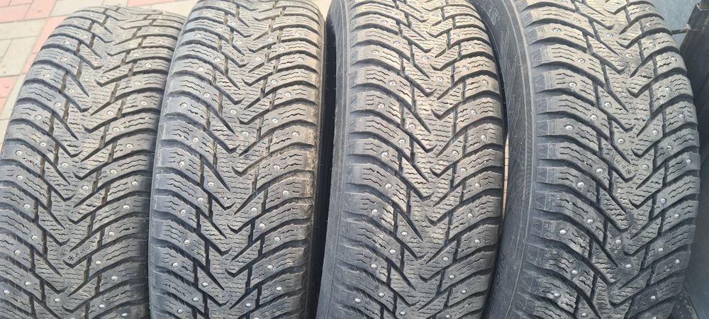 Продам 225-65R17 шипы