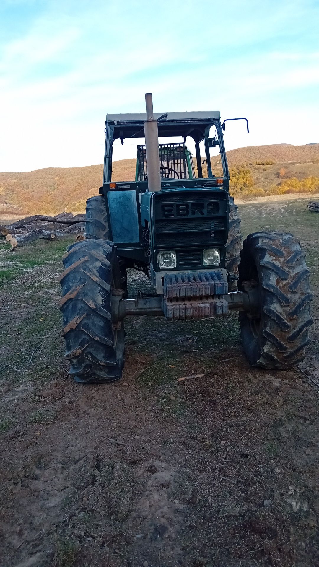 Vand tractor ebro 6100 sau schimb cu atv!