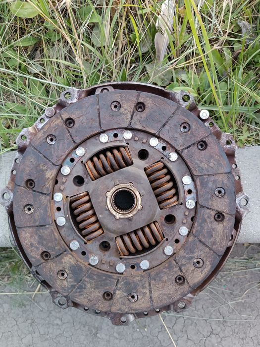 Сцепление в сборе на VW T-4, V=2.4л, дизель
