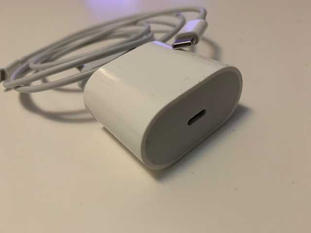 Incarcator Apple 20W fast charger original Ipad Pret Redus