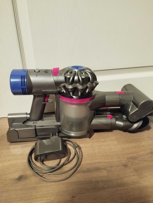 Dyson v8 sv10 прахосмукачка