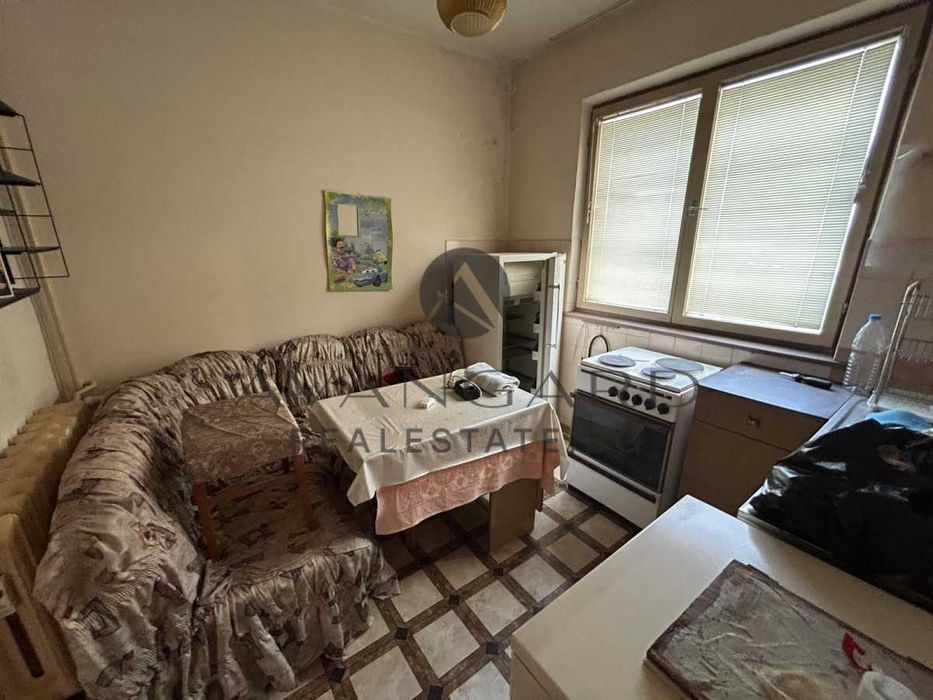 Продава се Двустаен апартамент в Пловдив, Тракия - 60 кв.м за 1450 €/кв.м - Снимка #3