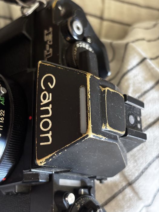 Canon New F-1 + 50mm f1.8