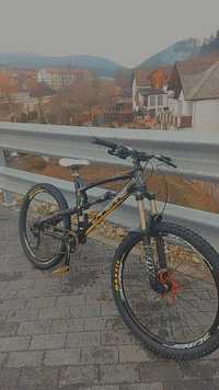 MTB full suspesion Lappiere zesty 314