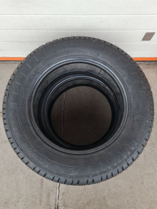 Нови всесезонни гуми 2 броя за Бус MICHELIN Agilis 51 215 65 R16C