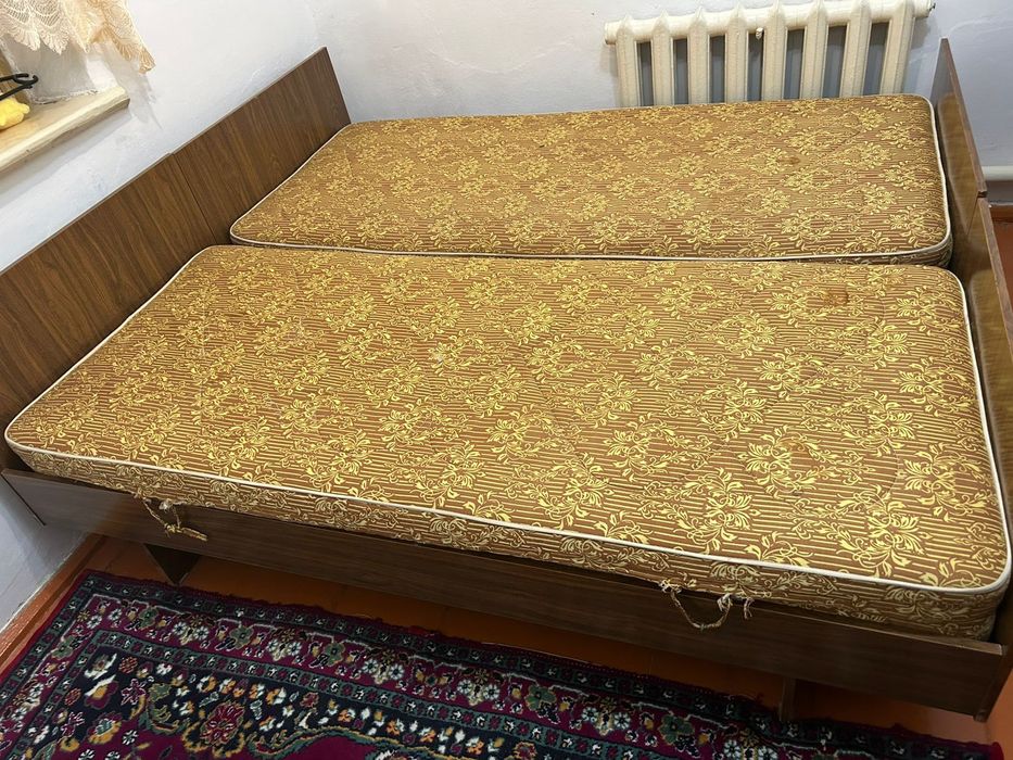 Екі жатын кроваты сатылады