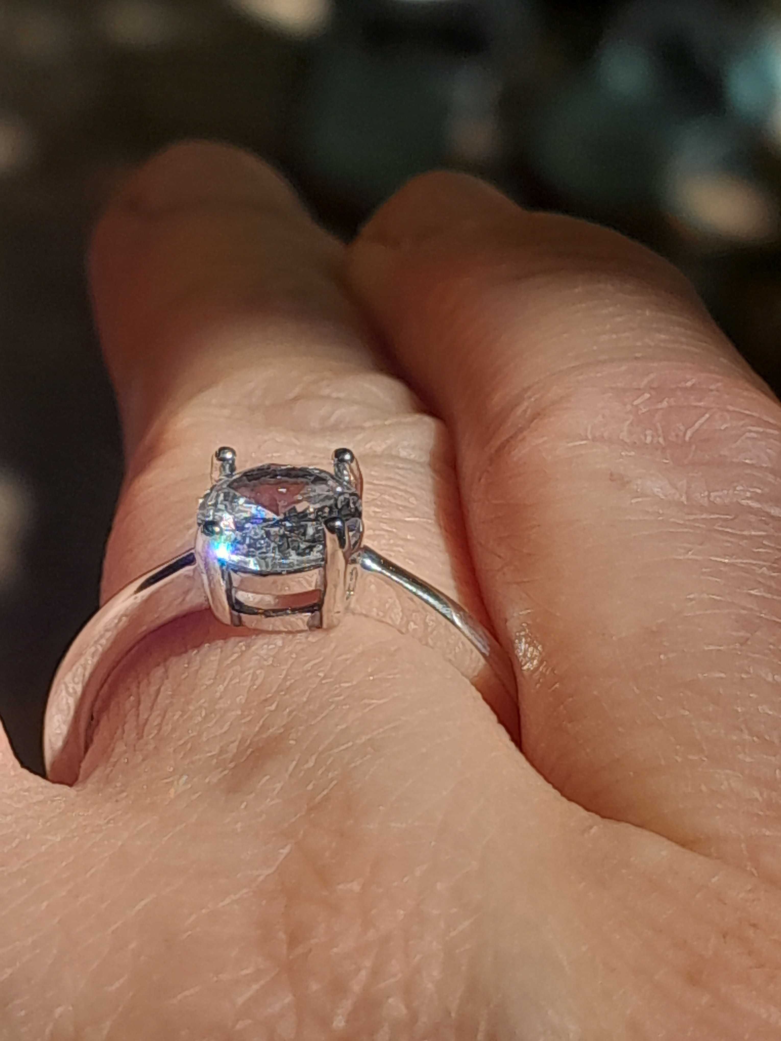Inel elegant cu zirconiu AAA  marimea 54