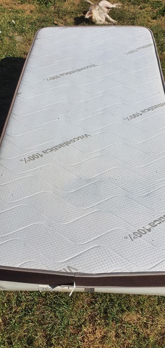 pat o persoana+saltea