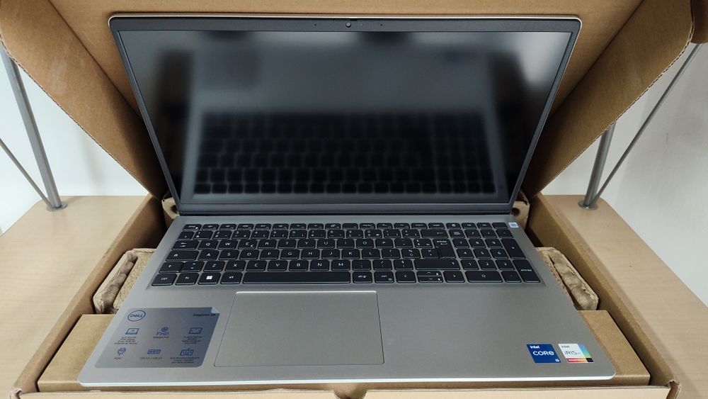 Laptop Dell Inspiron 3530 Intel i5 1334U 16GB RAM SSD 512 GB