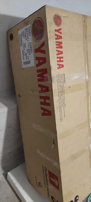 Vând  motor barca Yamaha 5 cp 4  T nou in cutie ,an  2025 cu garanție