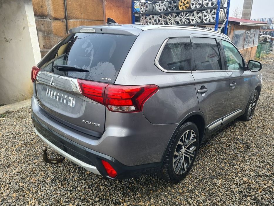 Capota Mitsubishi Outlander III Facelift 2015 - 2018 SUV 4 Usi ARGINTIU (810)