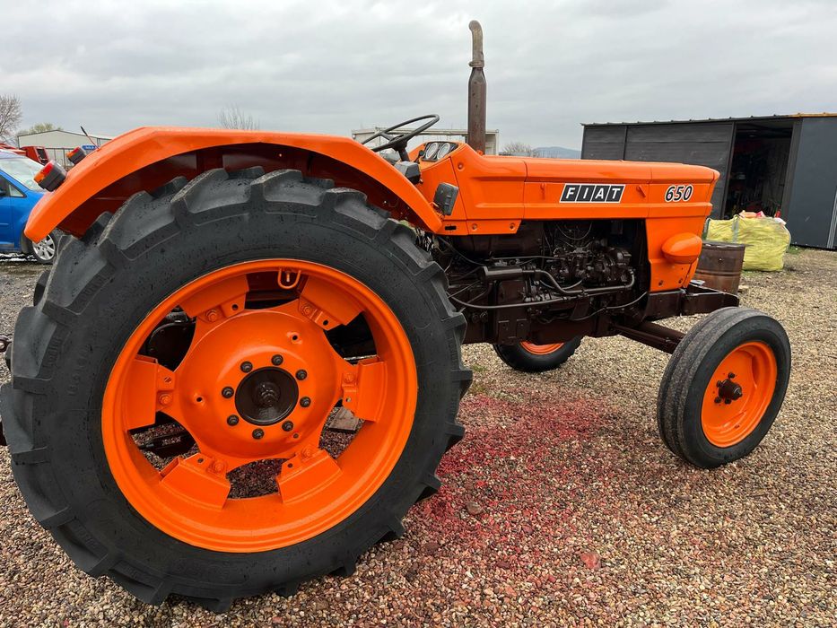 Tractor Fiat 650