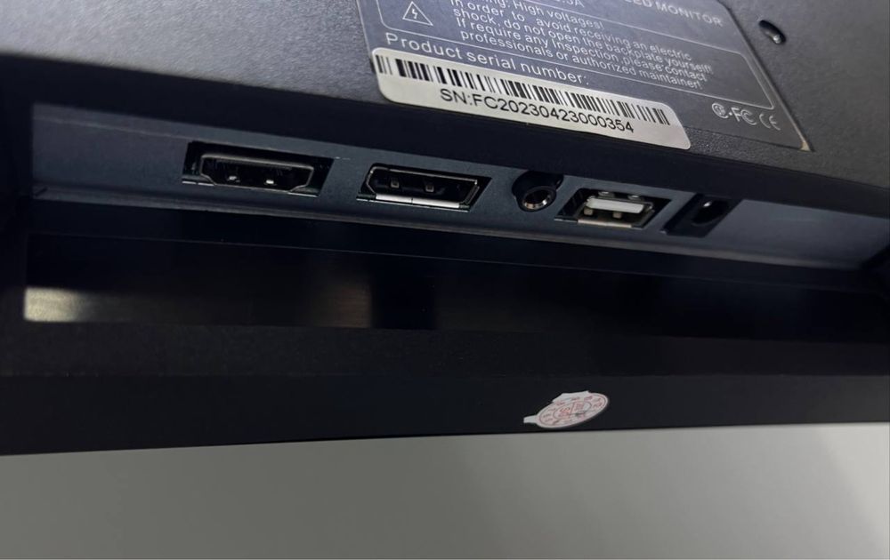 Facecom 32 curved FHD