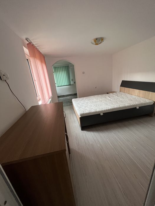 Vând casă în Tg Cărbunești