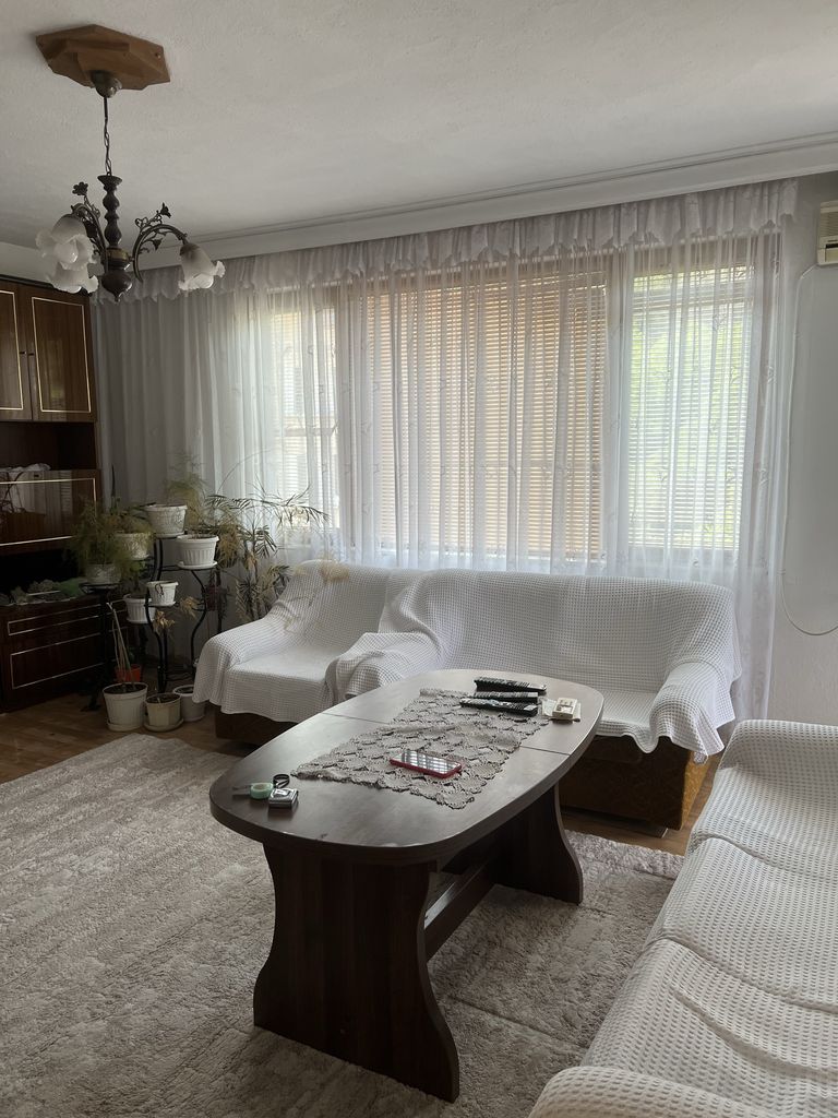 Продава се Тристаен апартамент в Асеновград - 160 кв.м за 1438 €/кв.м - Снимка #18