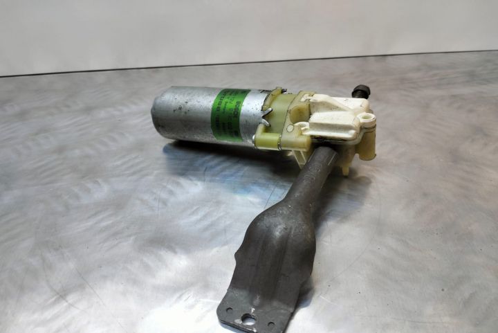 Motor extensie picioare scaun  Bosch fata stânga  198390-104 Audi A8