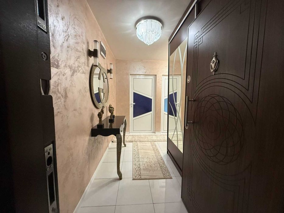 Продава се Двустаен апартамент в Шумен, Боян Българанов 1 - 68 кв.м за 1913 €/кв.м - Снимка #7