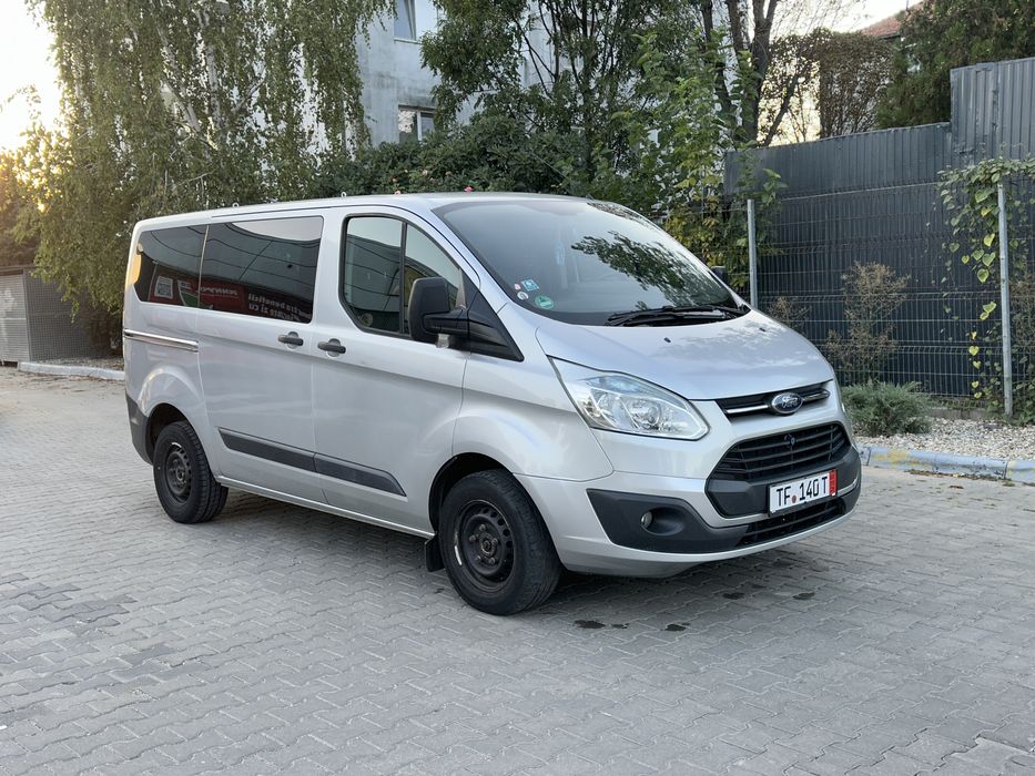 Ford Tranzit Custom 8+1