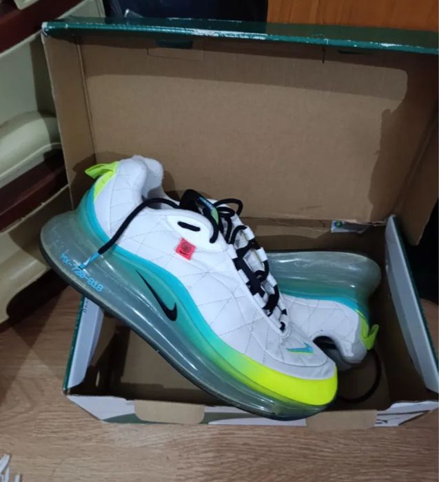 Adidasi nike model deosebit de frumos