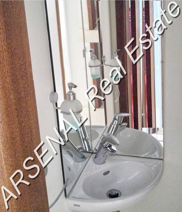 Дава се под наем Тристаен апартамент в София, Център - 130 кв.м за 1200 € - Снимка #3