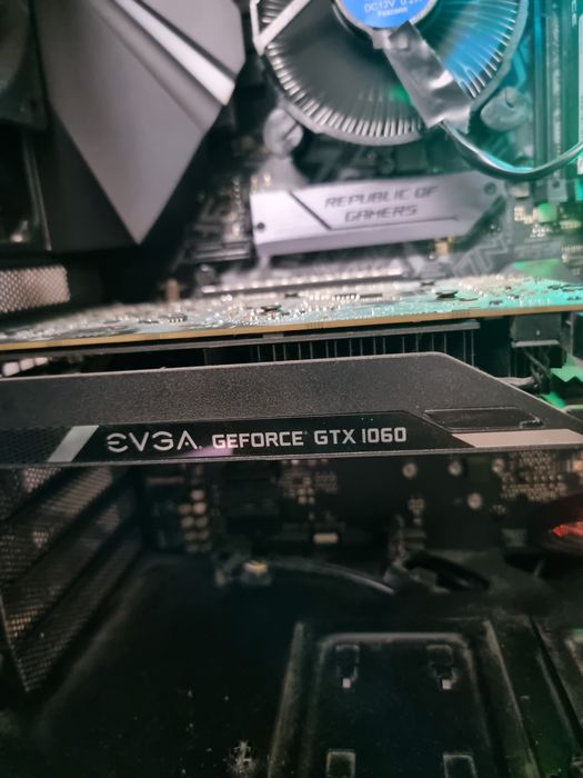 Productivity Gaming сет ъп монитор AOC Agon, Benq razer redragon