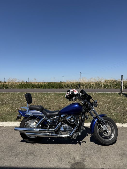 Vand Suzuki VZ 800 (Marauder)