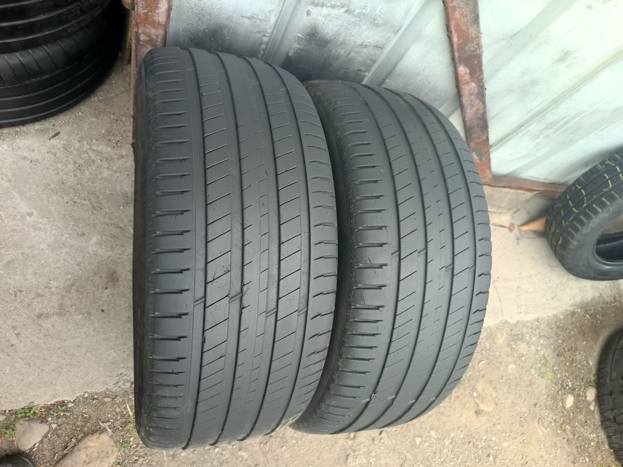 255/50/19 Michelin