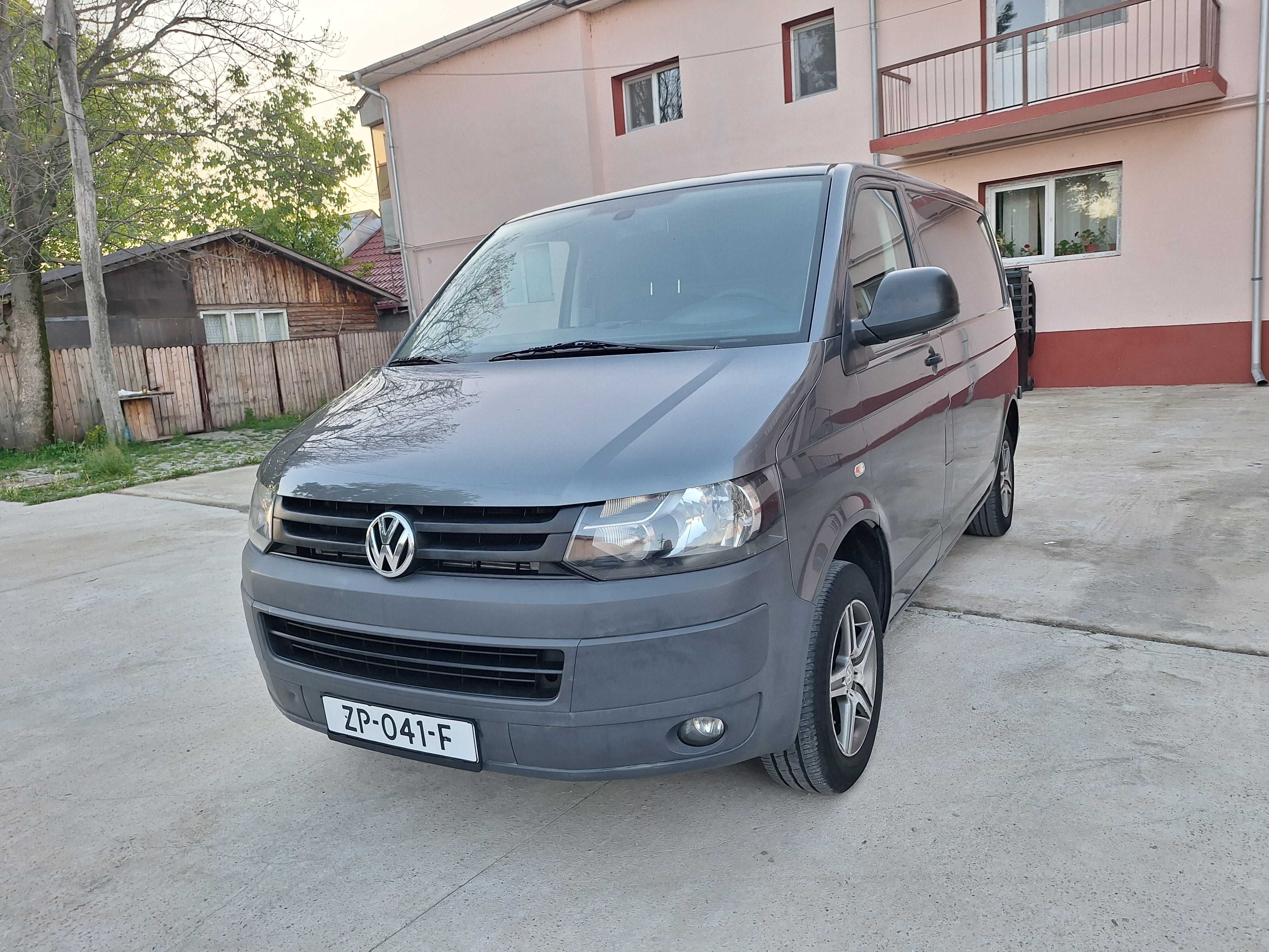 Vw Transporter Facelift/An 2011/2..0 diesel/A.C/Jante /Euro 5/Imp. Ol