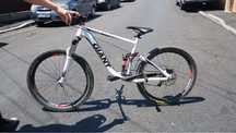 Bicicleta full suspension giant trance 5 roti 26’’