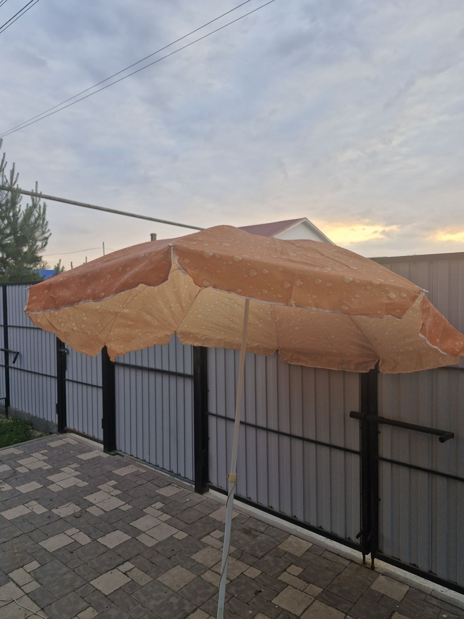 Продам зонт шатёр.