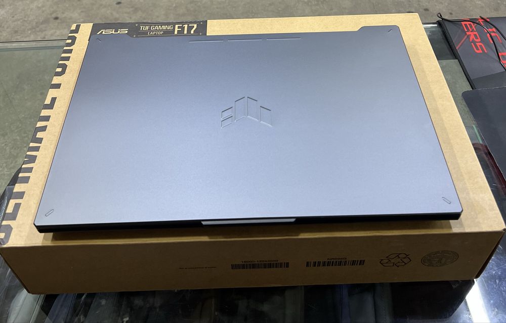 Asus Tuf F17 FX 707 gaming