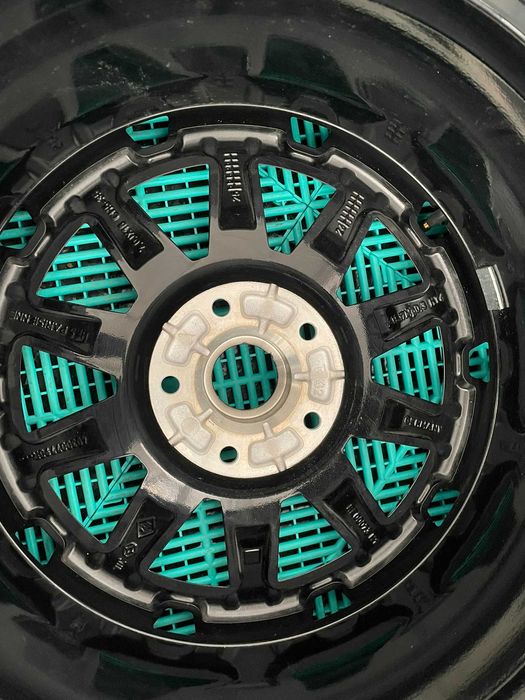 Jante R18 anvelope vara Michelin 195 60 R18 Renault Megane E Tech