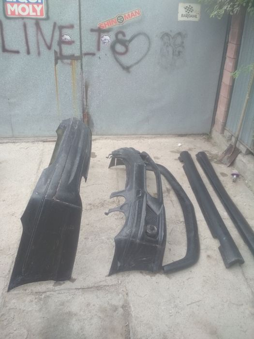 Мерседес 211 Amg 6.3 БАМПЕРА, пороги спойлера накладки