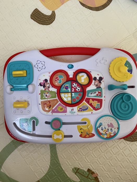 Jucarii interactive bebelusi