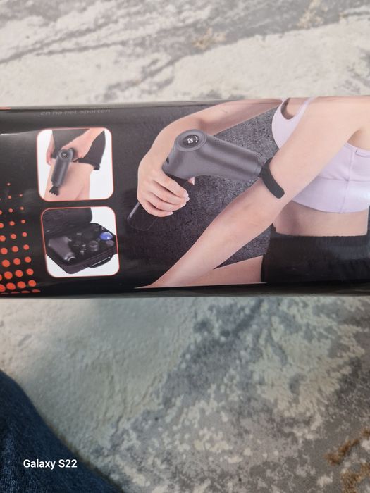 Pistol de masaj fascial "GOOD" cu 20 viteze și 9 capete (inclusiv răci