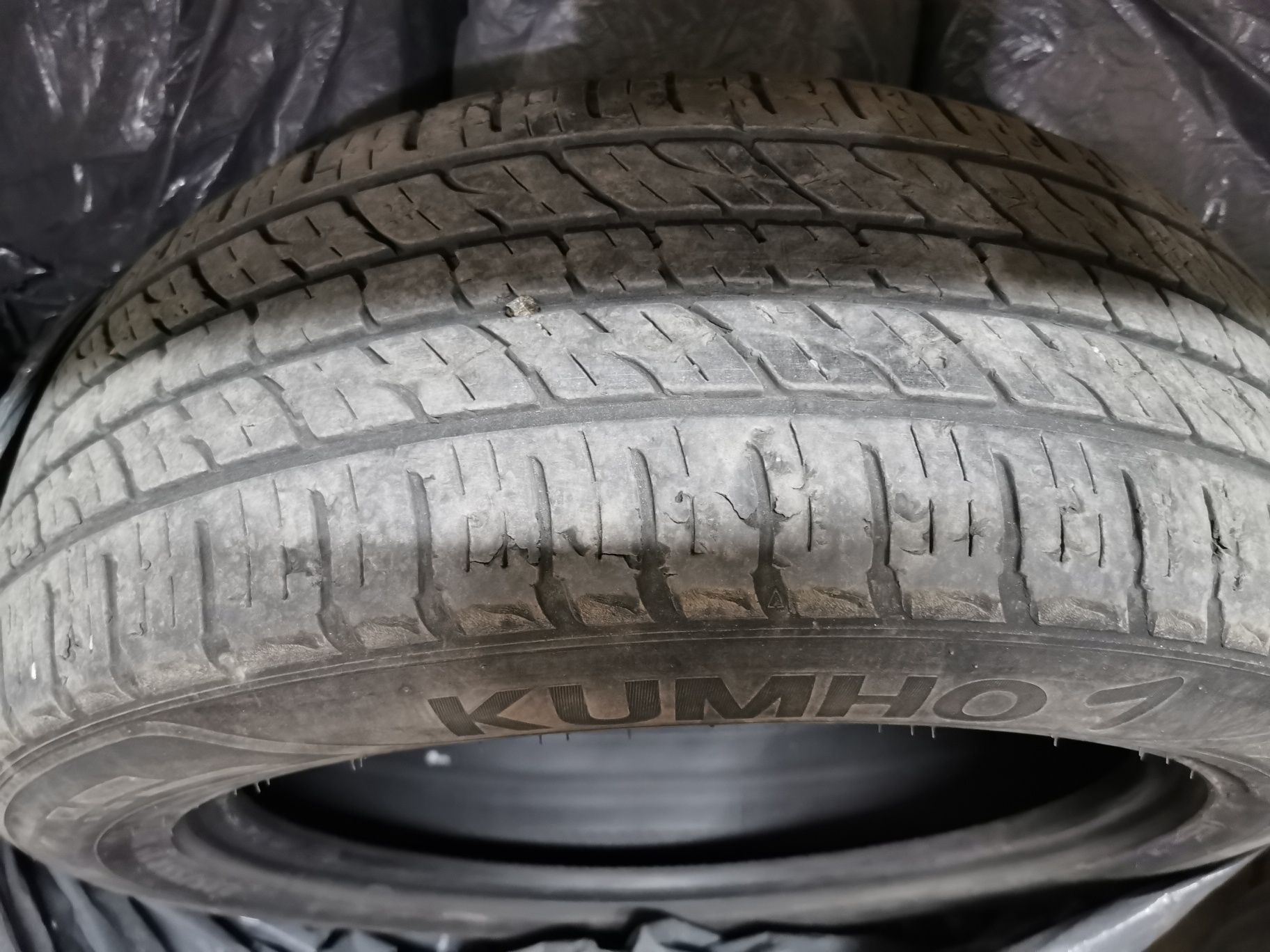 летняя резина марки KUMHO 1 235/55/19