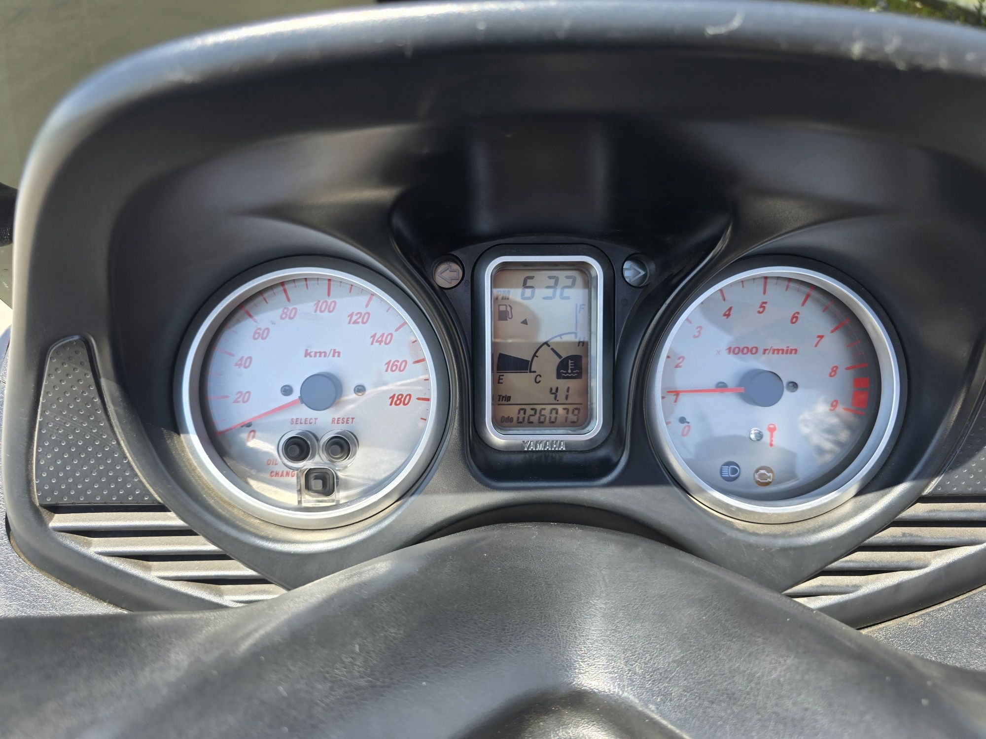 Продавам Yamaha t-max 500i
