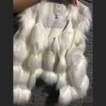 Елек Guess.