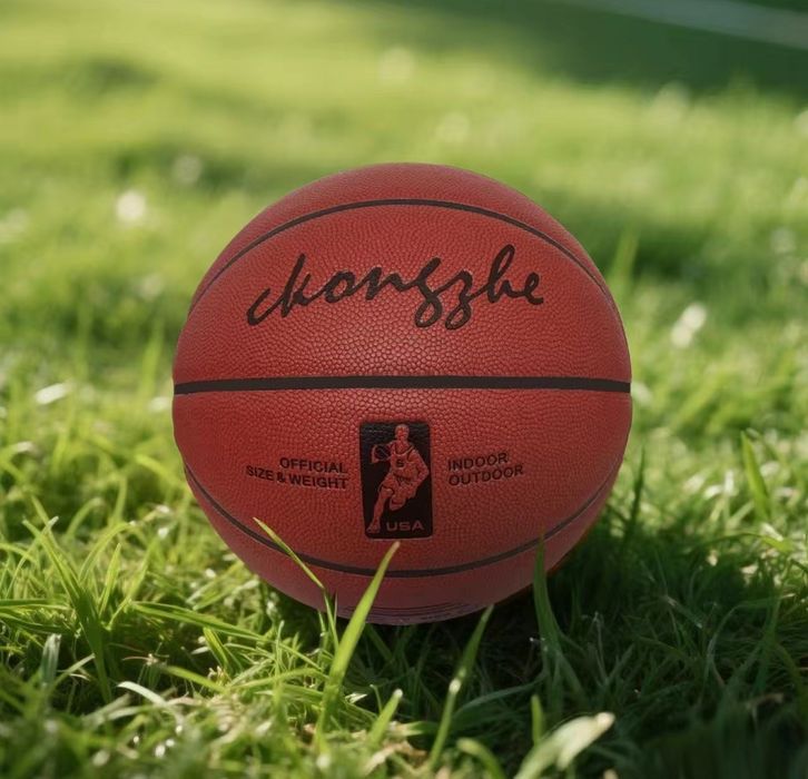 Профессиональный баскетбольный мяч