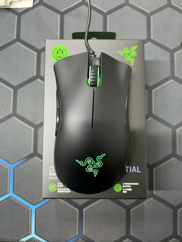 Razer deathadder Essential mishka