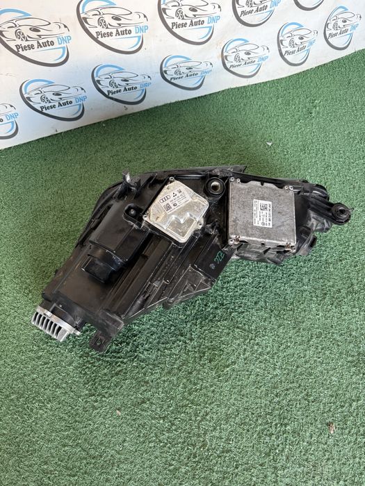 Far dreapta  Audi A4 B9 full led complet
