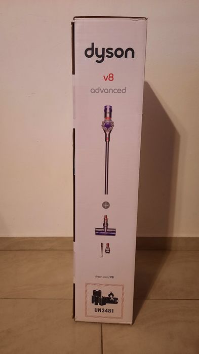 Прахосмукачка Dyson V8.
