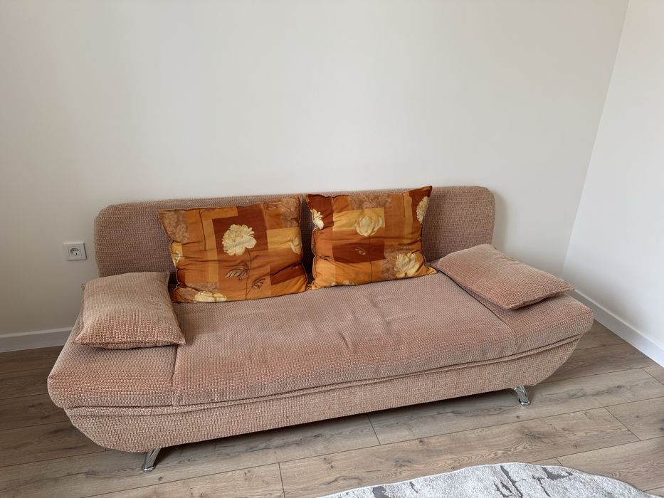 Диван двухместный