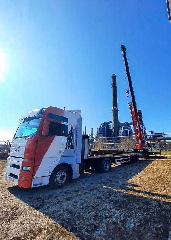 Transport Marfă Utilaje Containere cu Trailer/Platformă. Rampe Incluse