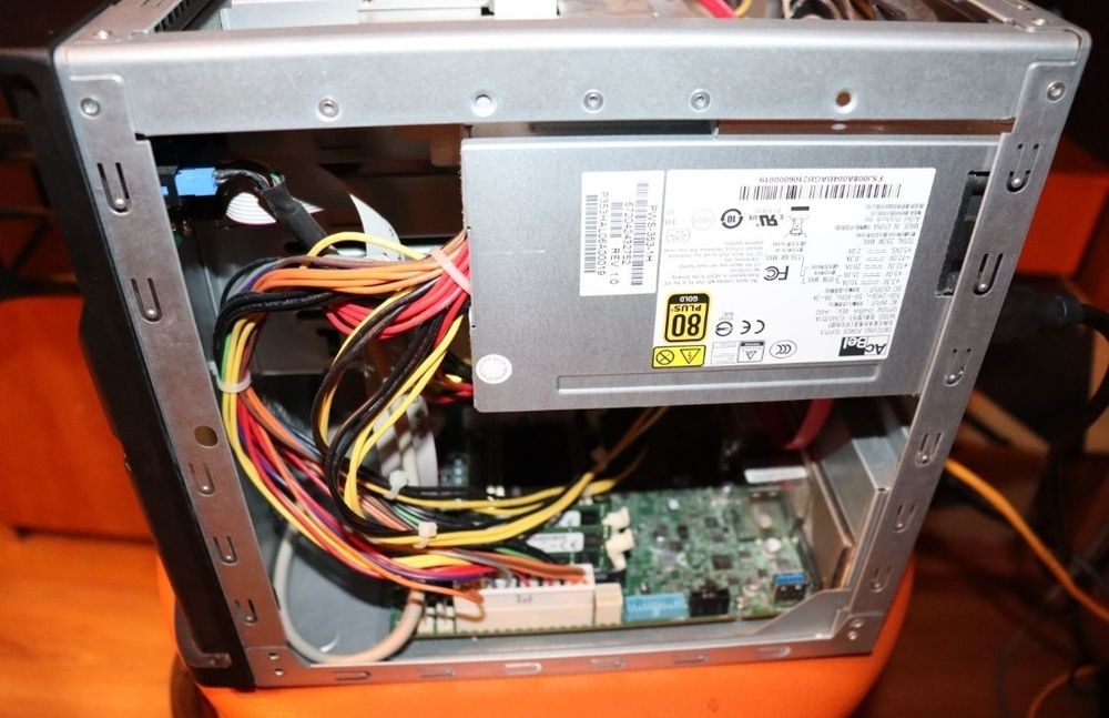 Mini Server Nas Supermicro A1SAI-2550F 16Gb DDR3 350W Gold 4 Bay 2xSSD